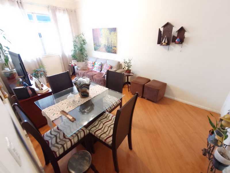 Apartamento à venda com 2 quartos, 80m² - Foto 5