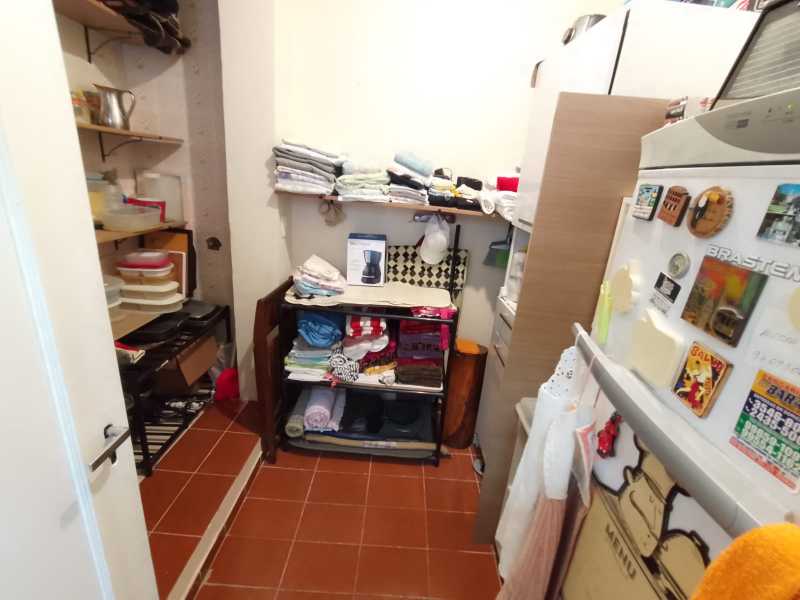 Apartamento à venda com 2 quartos, 80m² - Foto 13