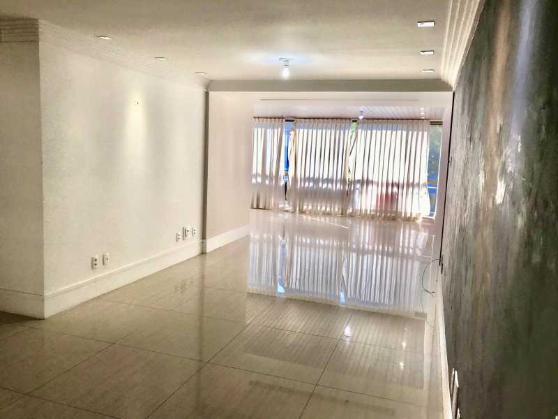 Apartamento à venda com 3 quartos, 120m² - Foto 5