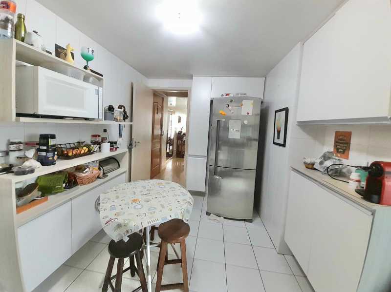 Apartamento à venda com 3 quartos, 110m² - Foto 5