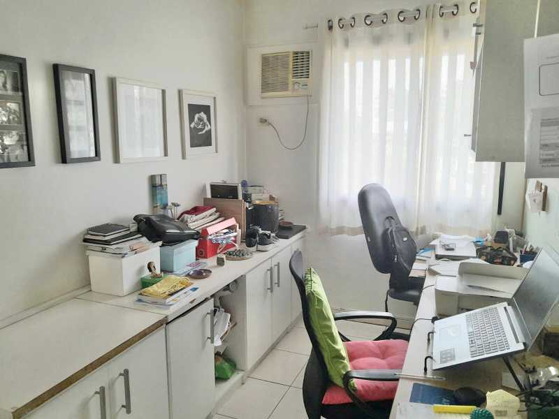 Apartamento à venda com 3 quartos, 110m² - Foto 12