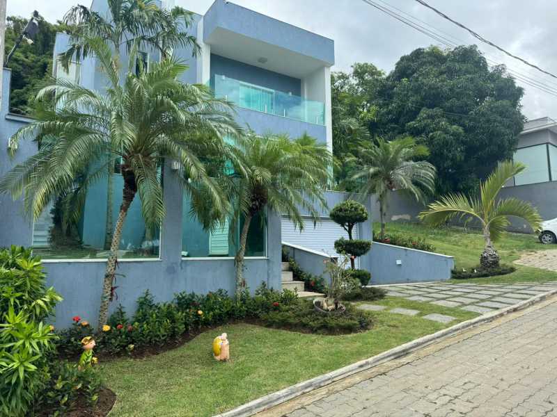 Casa de Condomínio à venda com 3 quartos, 200m² - Foto 1