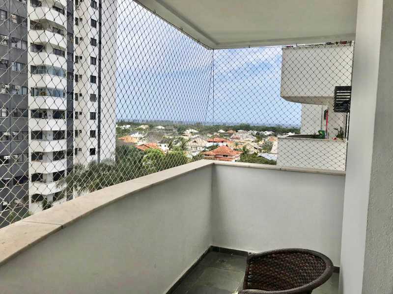 Apartamento à venda com 2 quartos, 72m² - Foto 3