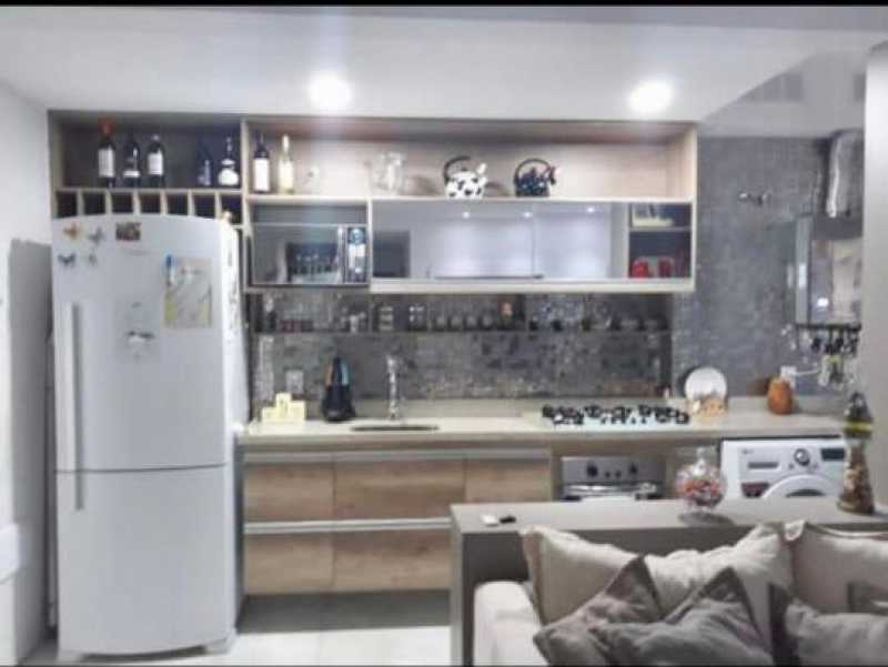 Apartamento à venda com 2 quartos, 70m² - Foto 7