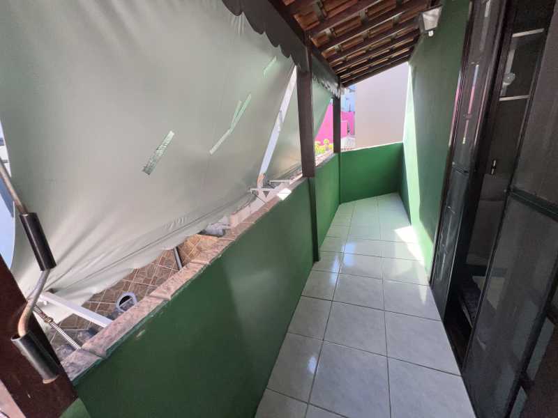 Casa de Condomínio à venda com 3 quartos, 180m² - Foto 17