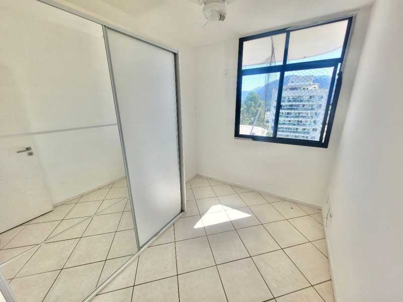 Apartamento à venda com 3 quartos, 75m² - Foto 14