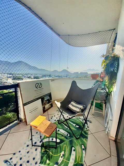 Apartamento à venda com 3 quartos, 75m² - Foto 3