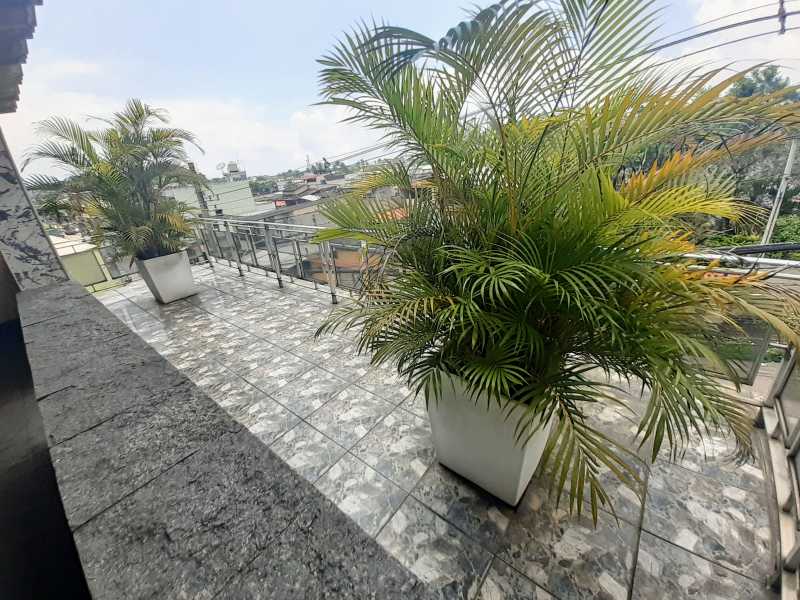 Casa à venda e aluguel com 4 quartos, 600m² - Foto 5