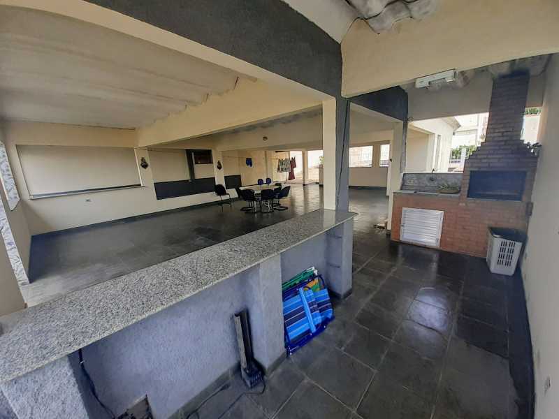 Casa à venda e aluguel com 4 quartos, 600m² - Foto 7