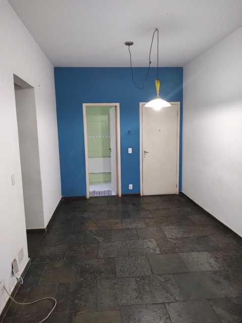 Apartamento à venda com 2 quartos, 75m² - Foto 1