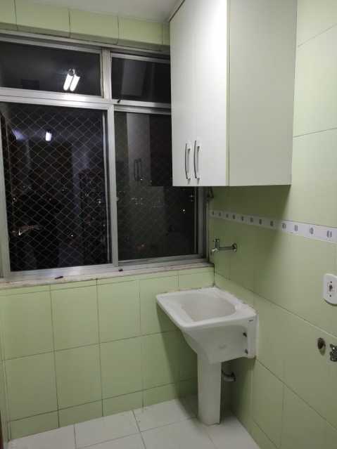 Apartamento à venda com 2 quartos, 75m² - Foto 6