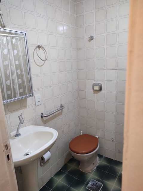 Apartamento à venda com 2 quartos, 75m² - Foto 11