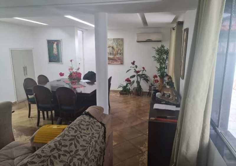 Casa de Condomínio à venda com 3 quartos, 285m² - Foto 7