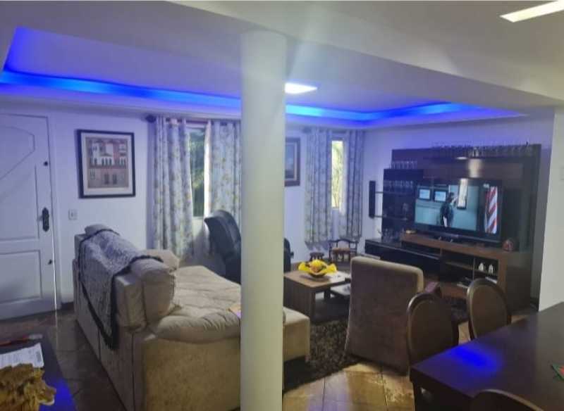 Casa de Condomínio à venda com 3 quartos, 285m² - Foto 8