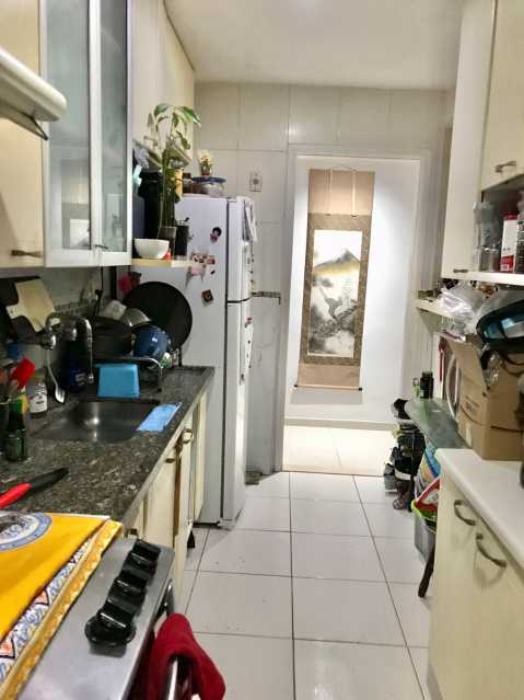 Apartamento à venda com 2 quartos, 64m² - Foto 22