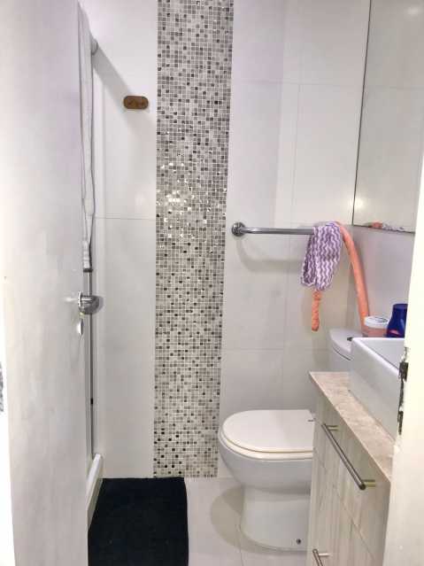 Apartamento à venda com 2 quartos, 64m² - Foto 19