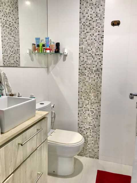 Apartamento à venda com 2 quartos, 64m² - Foto 13