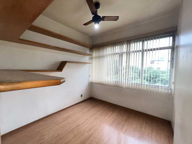 Apartamento à venda com 4 quartos, 142m² - Foto 21