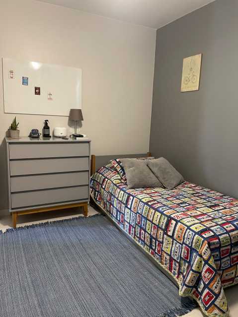 Apartamento à venda com 2 quartos, 77m² - Foto 9