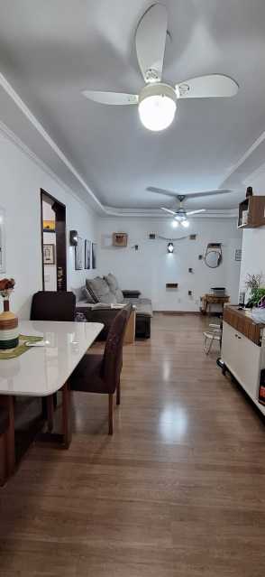 Apartamento à venda com 2 quartos, 73m² - Foto 4