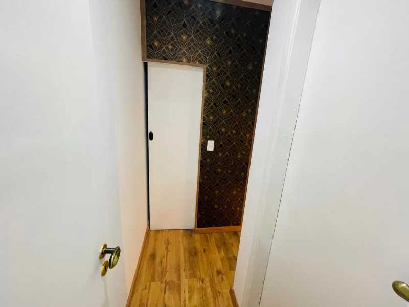 Apartamento à venda com 3 quartos, 115m² - Foto 17