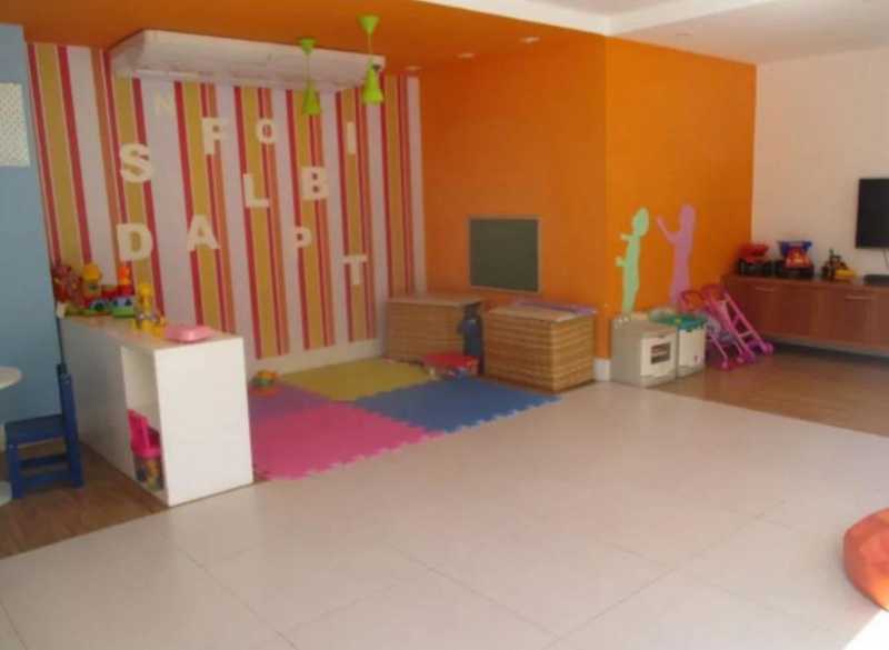 Apartamento à venda com 2 quartos, 62m² - Foto 12