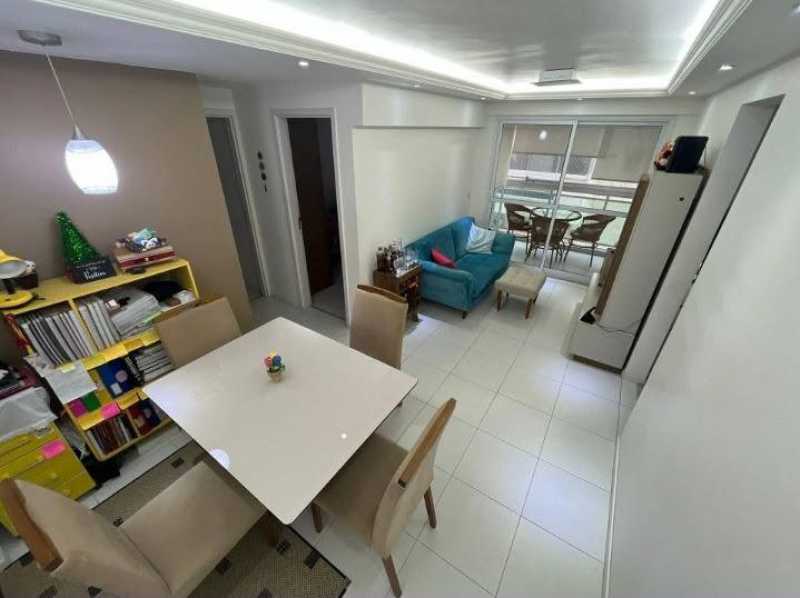 Apartamento à venda com 2 quartos, 62m² - Foto 1