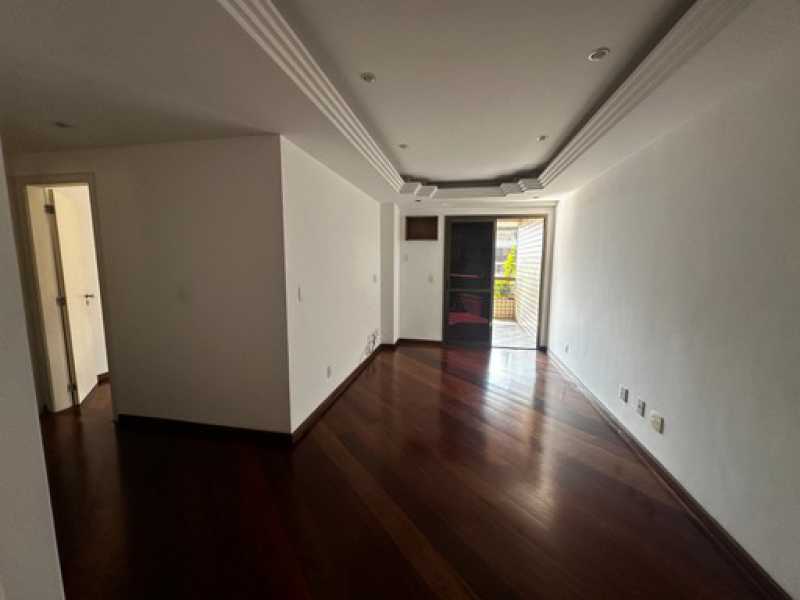 Apartamento à venda com 2 quartos, 96m² - Foto 10