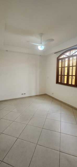 Casa de Condomínio à venda e aluguel com 3 quartos, 180m² - Foto 8