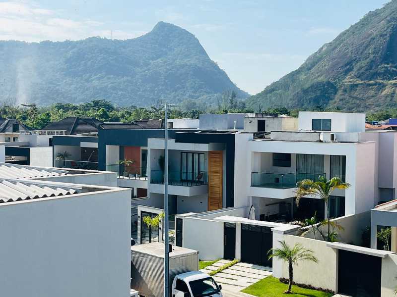 Casa de Condomínio à venda com 5 quartos, 200m² - Foto 9