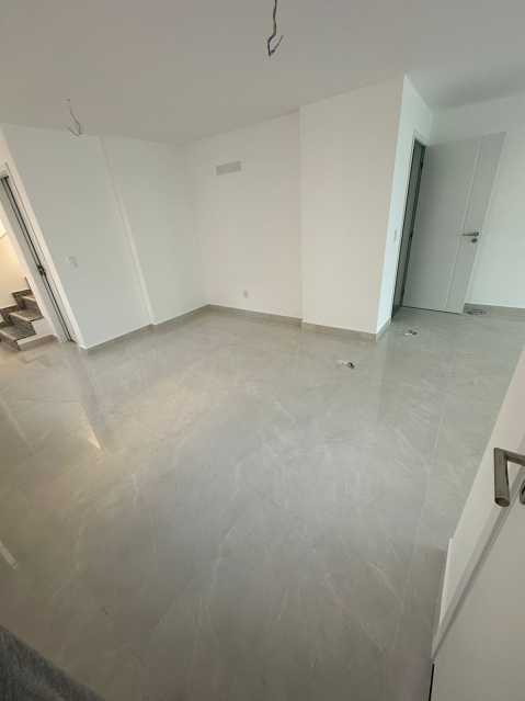 Cobertura à venda com 3 quartos, 180m² - Foto 7