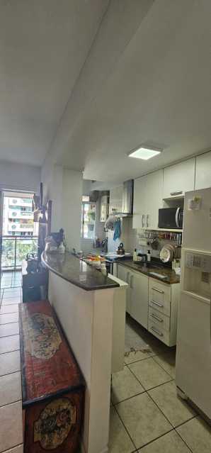 Apartamento à venda com 2 quartos, 68m² - Foto 5