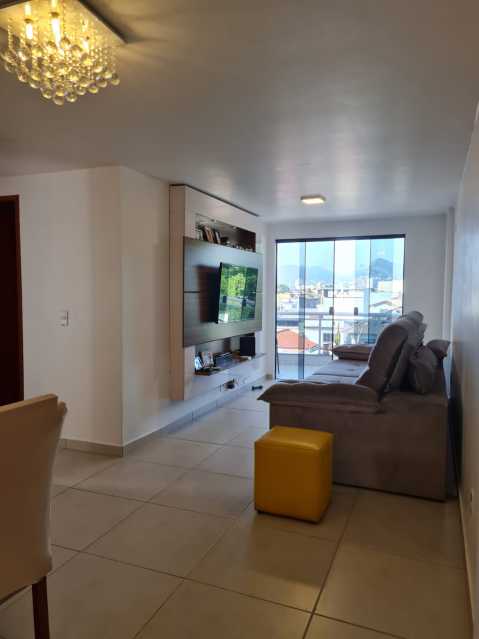 Apartamento à venda com 2 quartos, 70m² - Foto 1