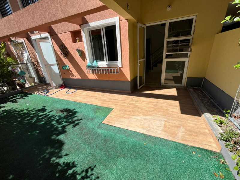 Apartamento à venda com 3 quartos, 105m² - Foto 2