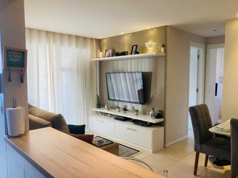 Apartamento à venda com 2 quartos, 66m² - Foto 1