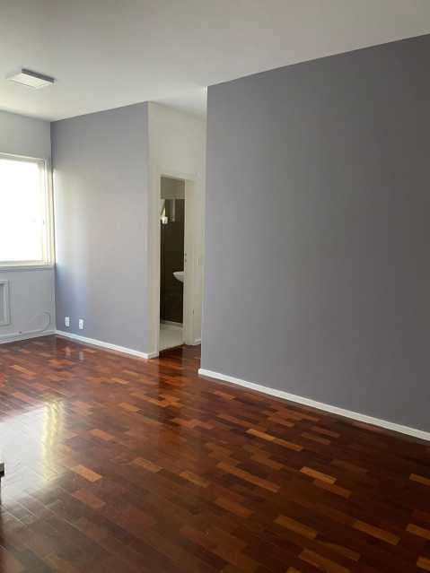 Apartamento à venda com 2 quartos, 53m² - Foto 2