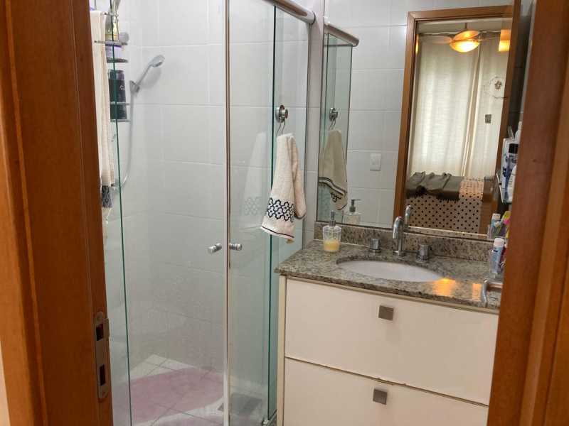 Apartamento à venda com 2 quartos, 80m² - Foto 21