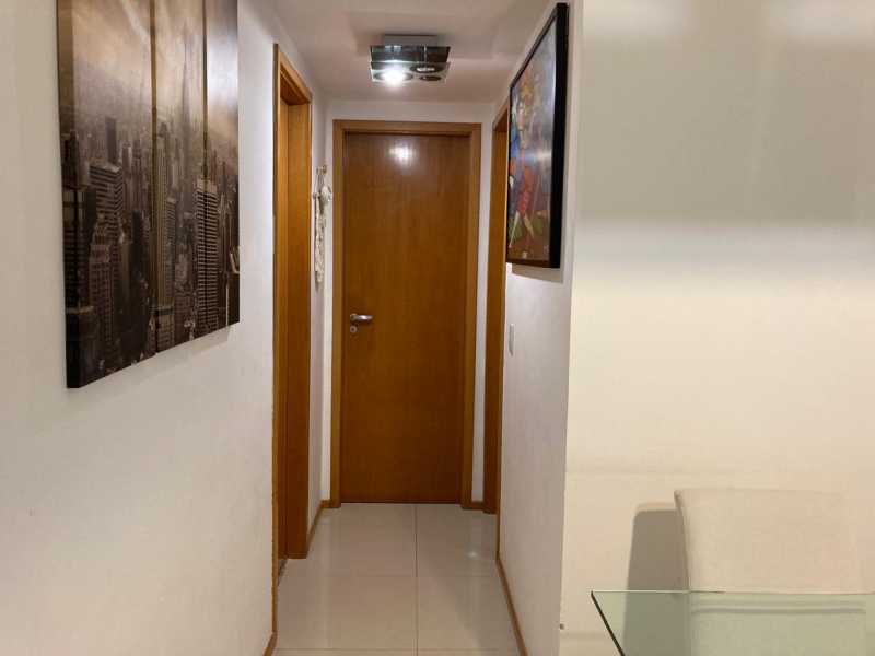 Apartamento à venda com 2 quartos, 80m² - Foto 13