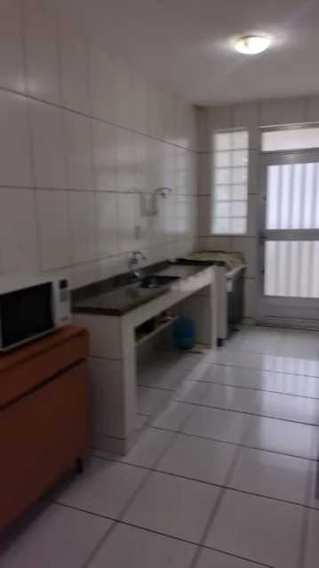 Casa à venda com 2 quartos, 230m² - Foto 6