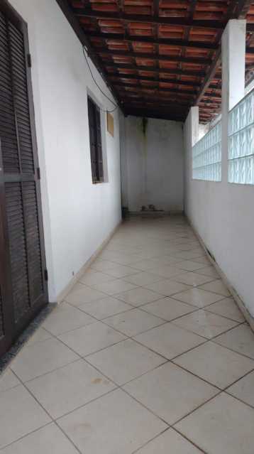 Casa à venda com 2 quartos, 230m² - Foto 10