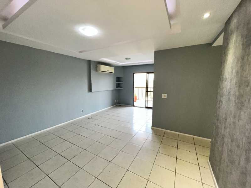 Apartamento à venda com 4 quartos, 97m² - Foto 3