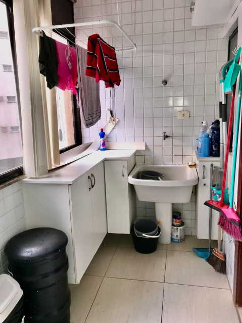 Apartamento à venda com 3 quartos, 150m² - Foto 9