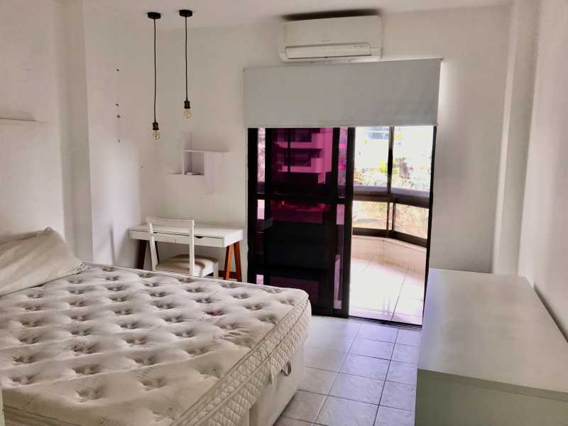 Apartamento à venda com 3 quartos, 150m² - Foto 16