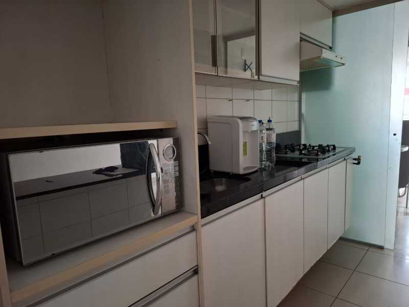 Apartamento à venda com 2 quartos, 85m² - Foto 11