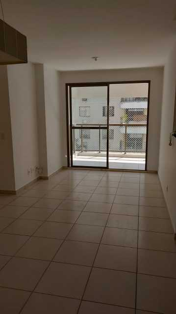 Apartamento à venda com 2 quartos, 62m² - Foto 1