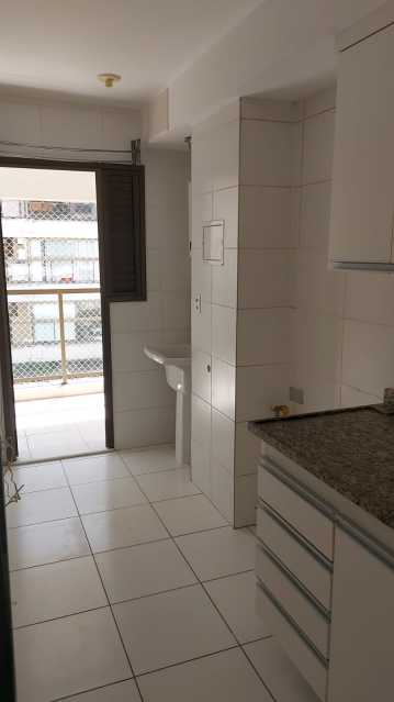 Apartamento à venda com 2 quartos, 62m² - Foto 6