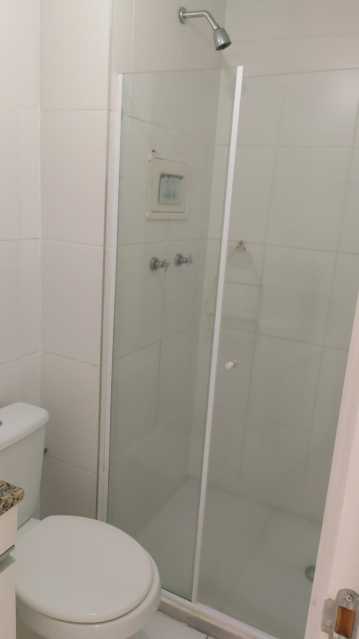 Apartamento à venda com 2 quartos, 62m² - Foto 12