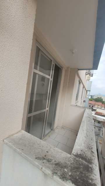 Apartamento à venda com 2 quartos, 60m² - Foto 10