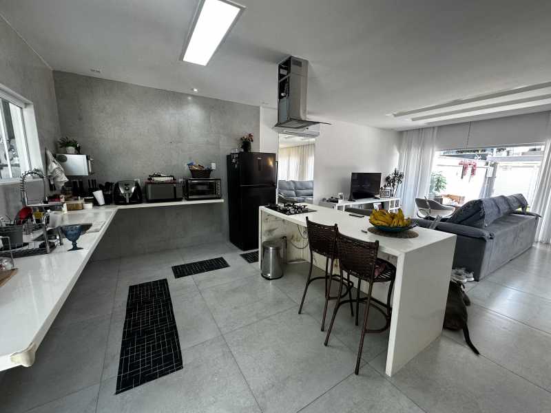 Casa de Condomínio à venda com 4 quartos, 200m² - Foto 12