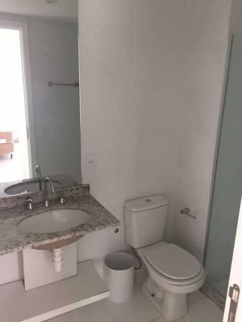 Apartamento à venda com 2 quartos, 78m² - Foto 9